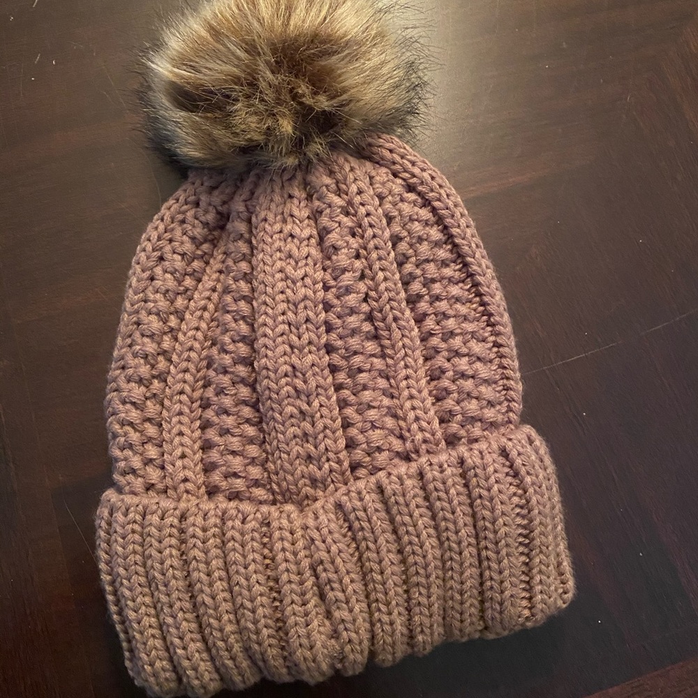 Winter hat - Picture 2 of 3